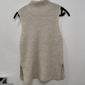 Aritzia Babaton Canberra Sleeveless Turtleneck - Size XS